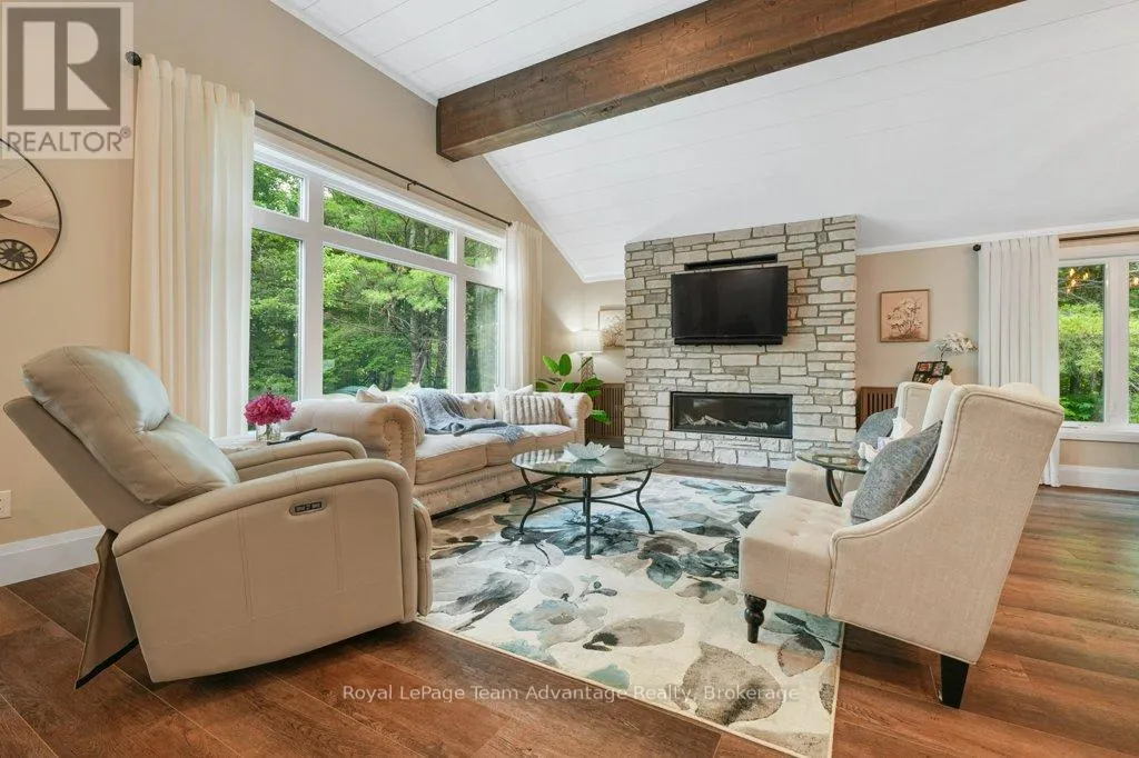 17 HUNTER DRIVE