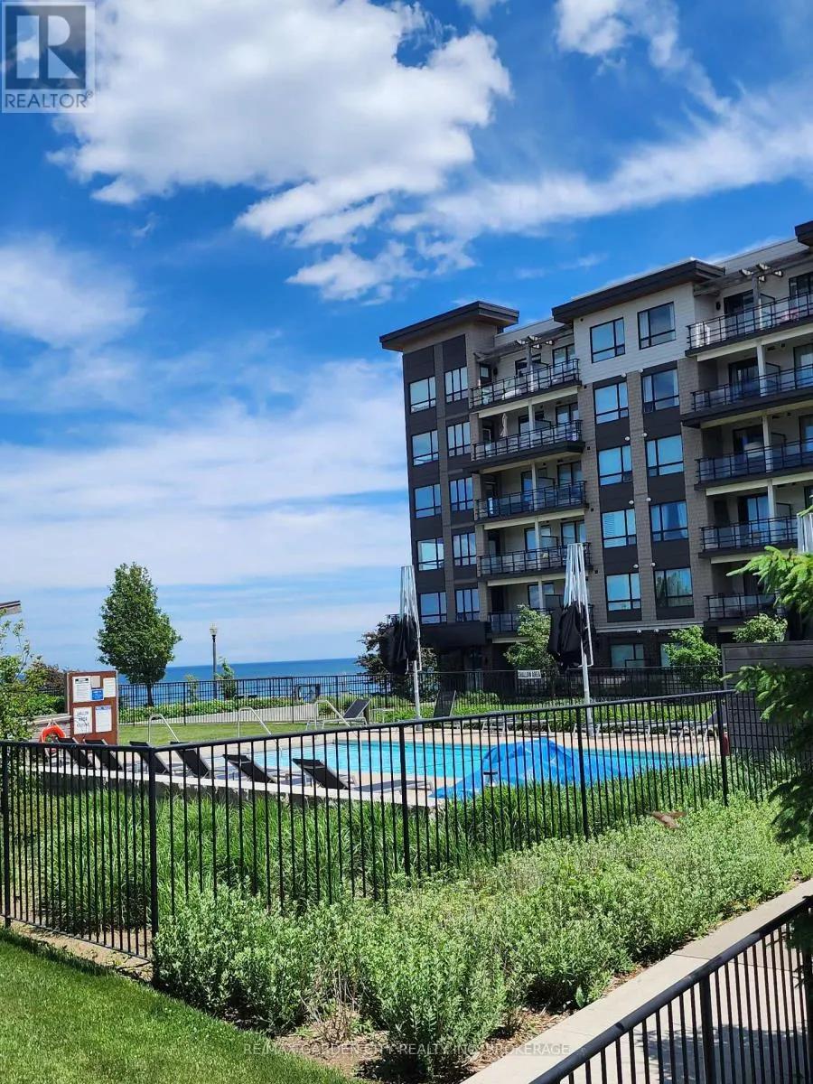 206 - 10 ESPLANADE LANE #206