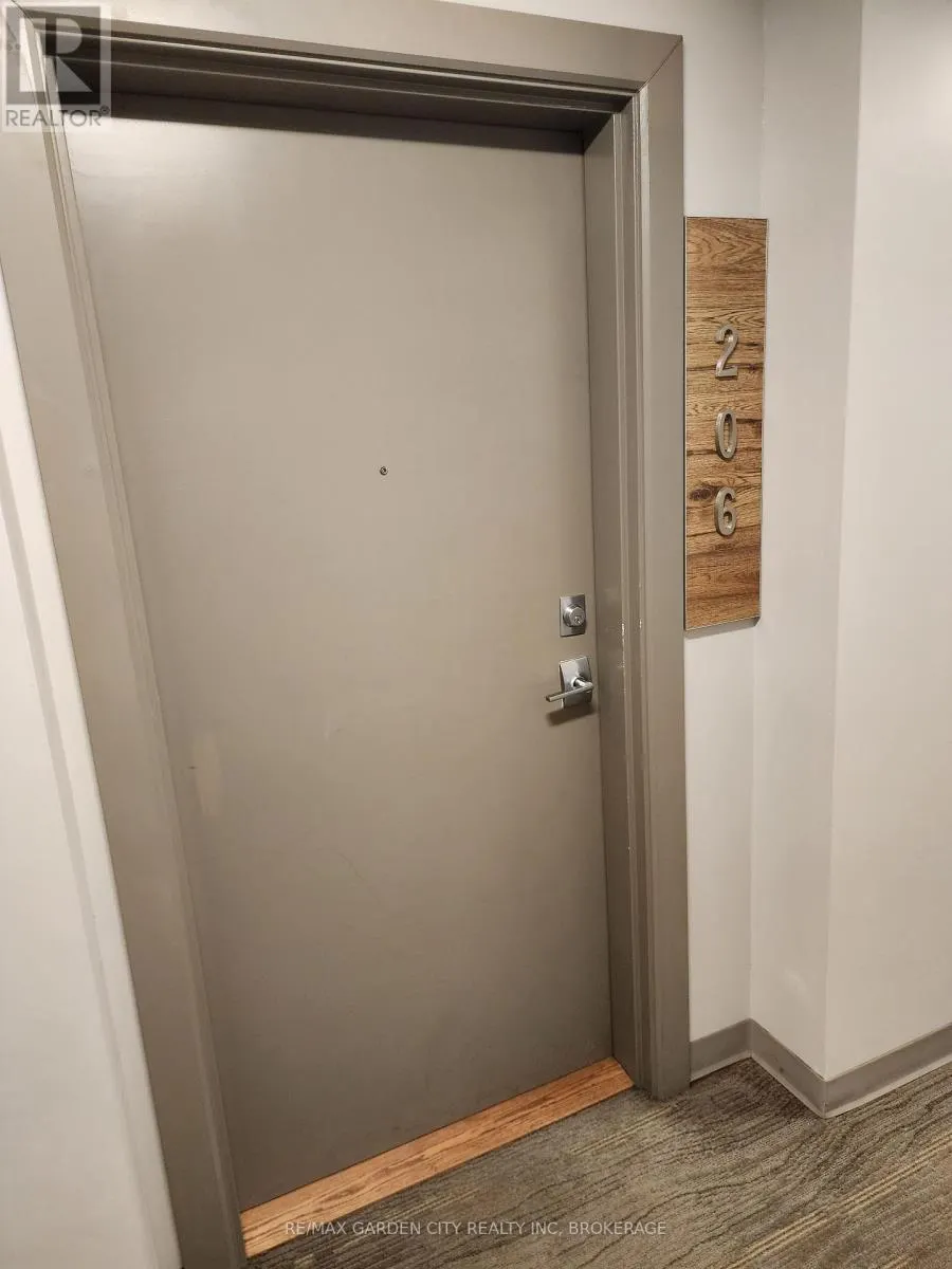 206 - 10 ESPLANADE LANE #206
