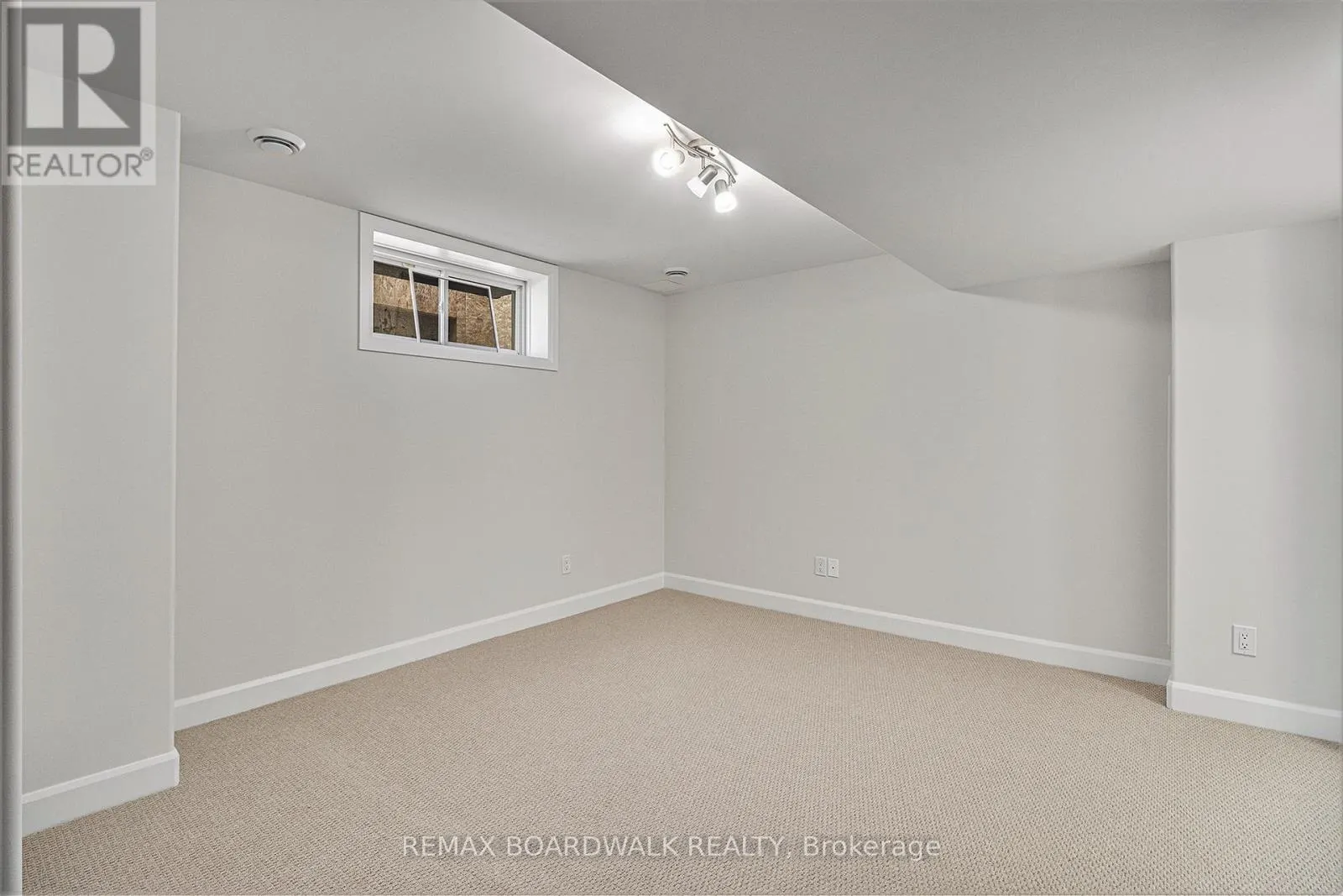 1141 MONTBLANC CRESCENT