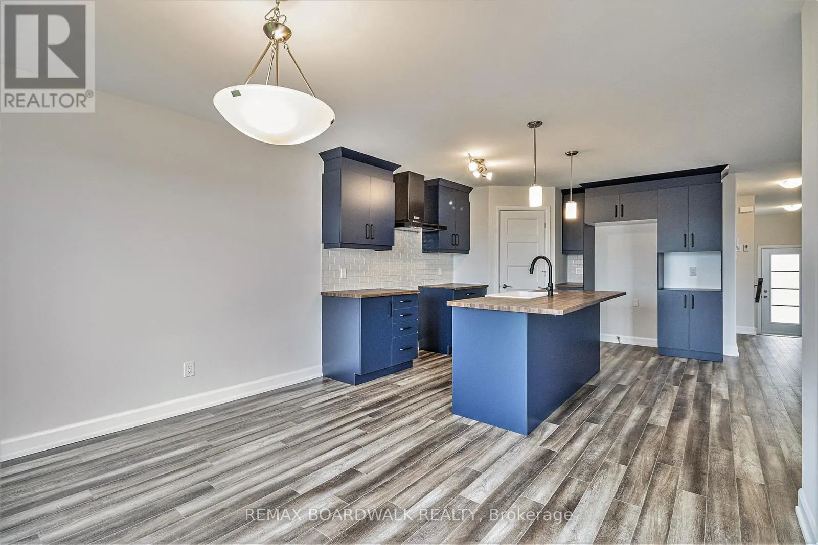 1141 MONTBLANC CRESCENT