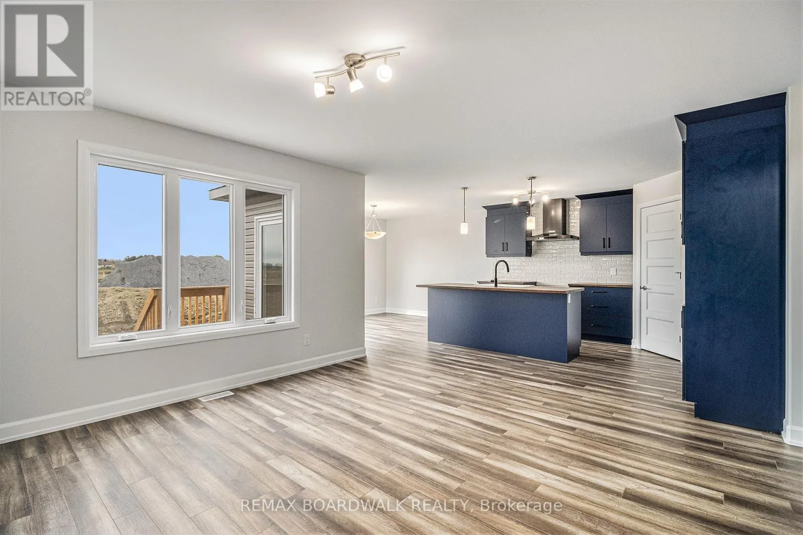1141 MONTBLANC CRESCENT
