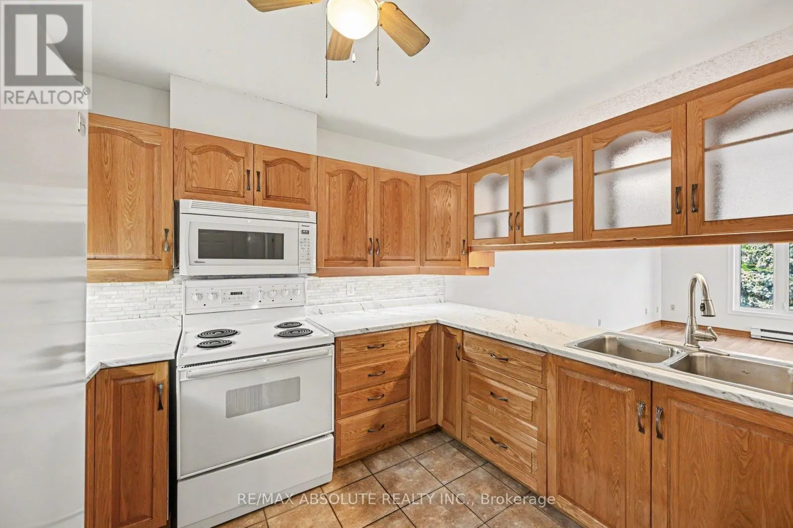 303 - 61 JACK CRESCENT