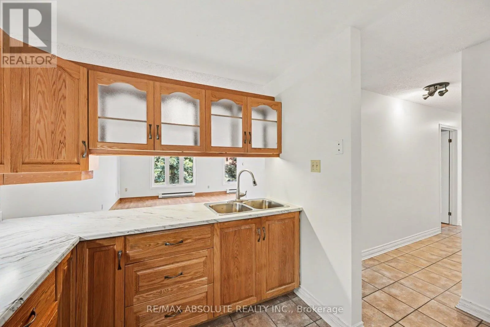 303 - 61 JACK CRESCENT