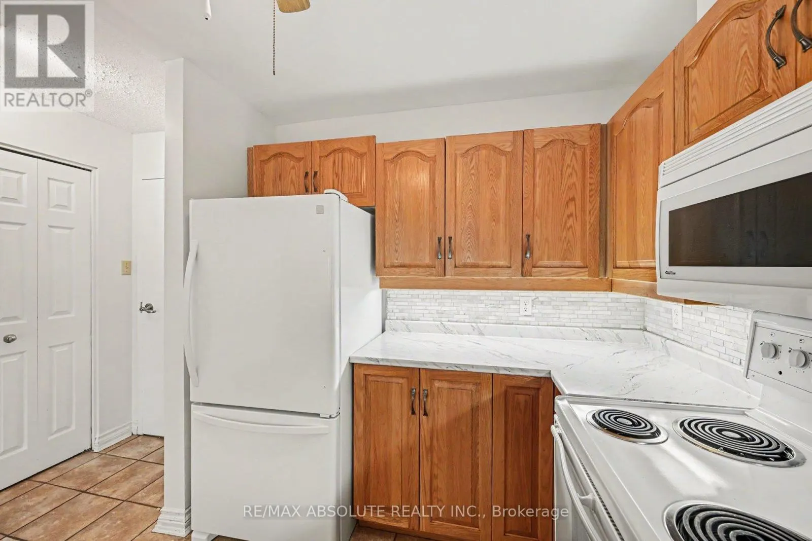 303 - 61 JACK CRESCENT
