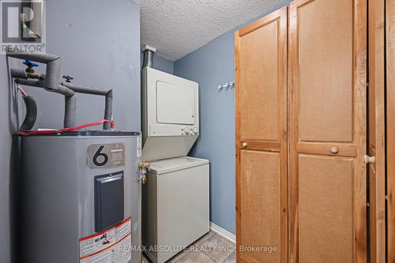 303 - 61 JACK CRESCENT