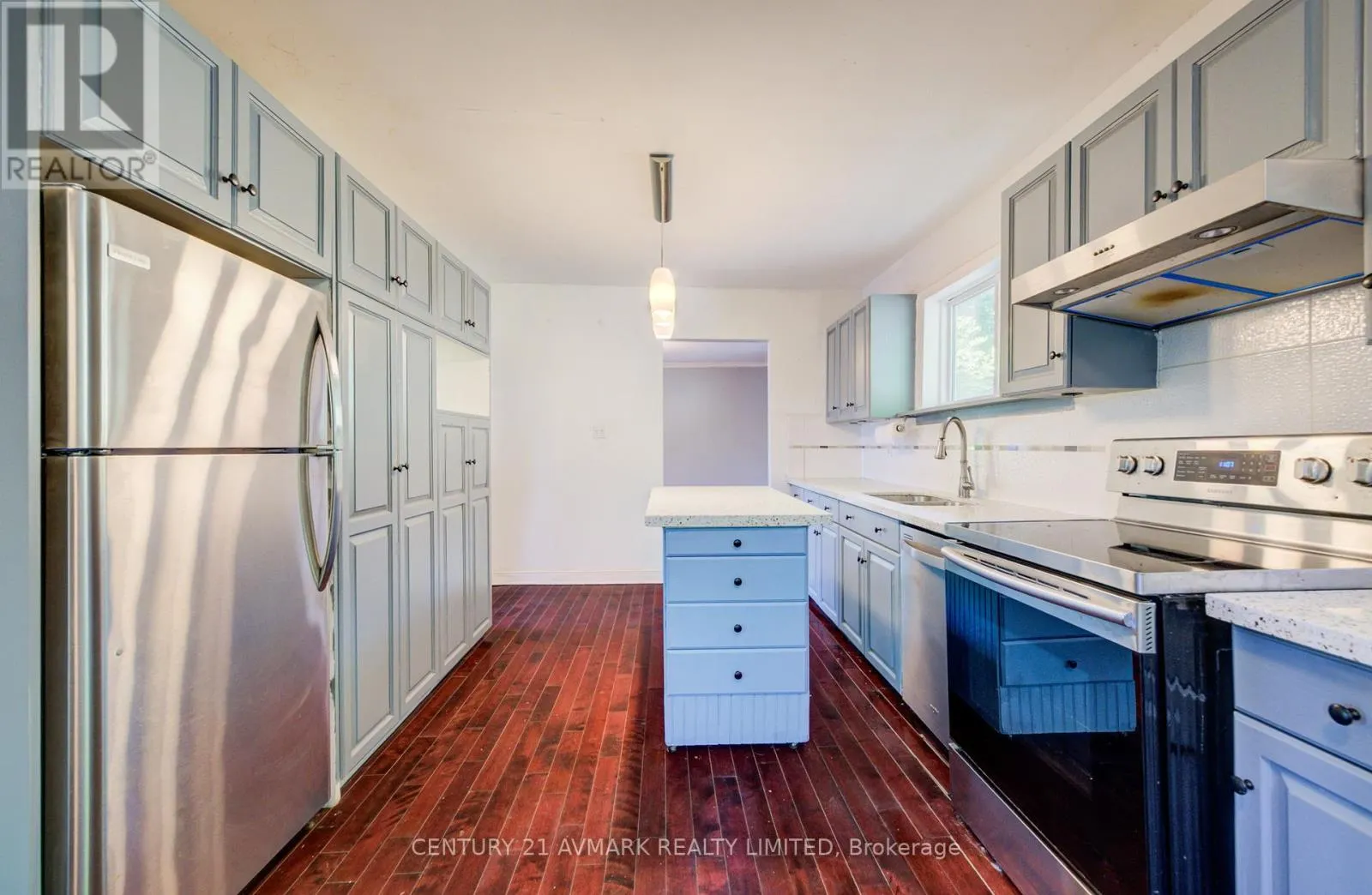 3332 KING STREET