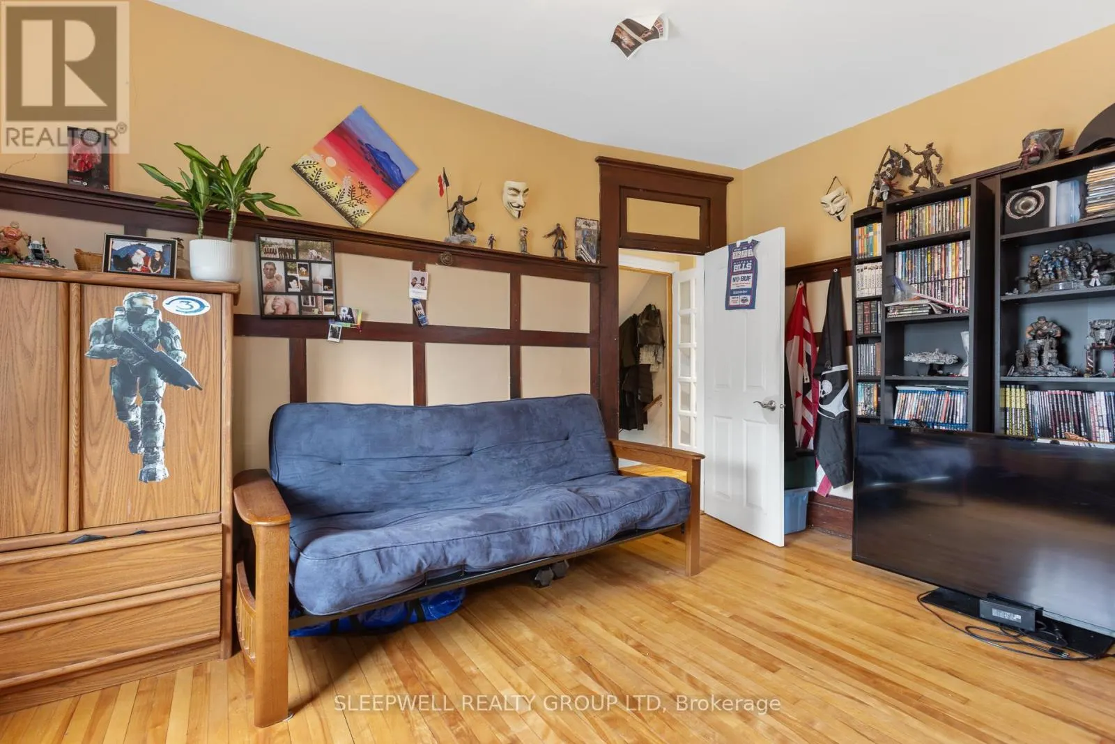 86 FOURTH AVENUE