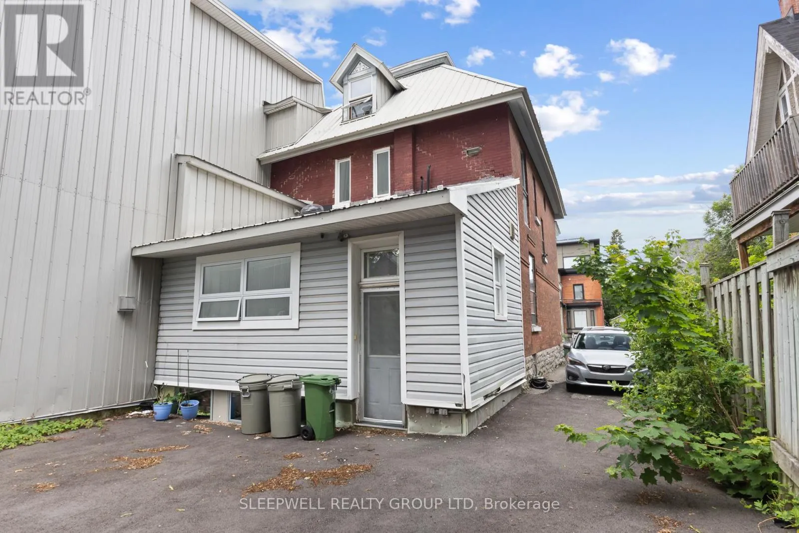 86 FOURTH AVENUE
