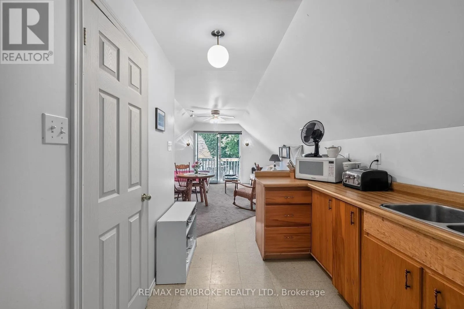 131 CLEM TRAIL