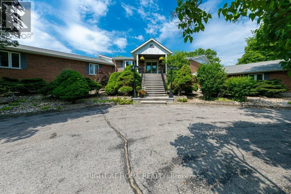 550 QUEEN STREET E