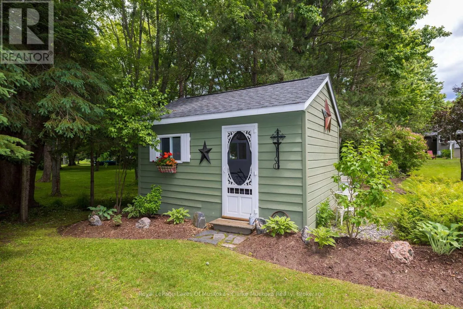 43 MAPLE ST