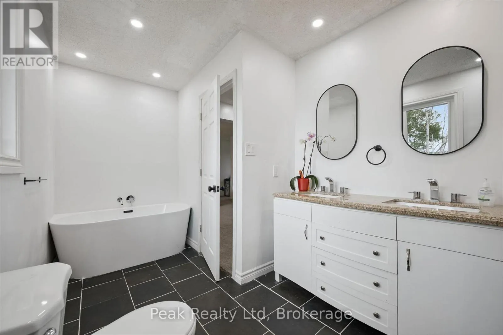 170 ELMSLIE PLACE