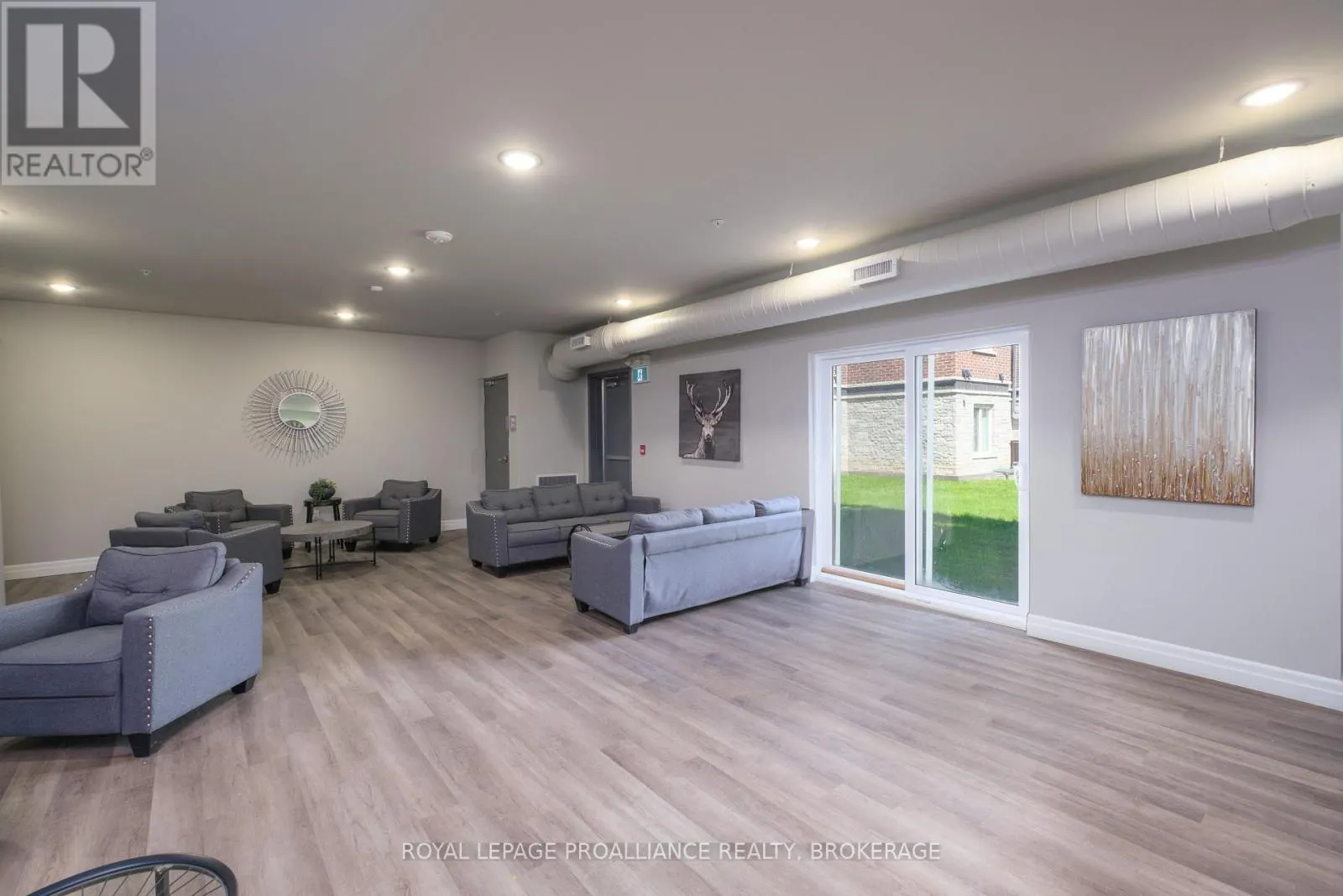 502 - 501 FRONTENAC STREET #502