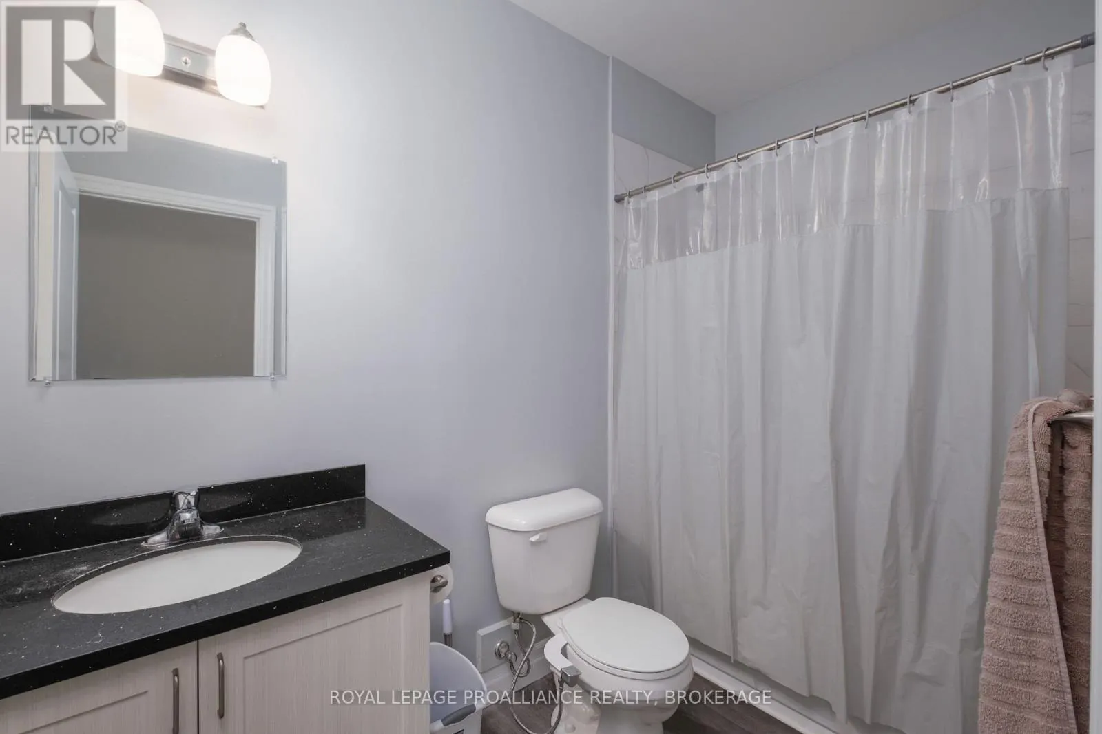 502 - 501 FRONTENAC STREET #502