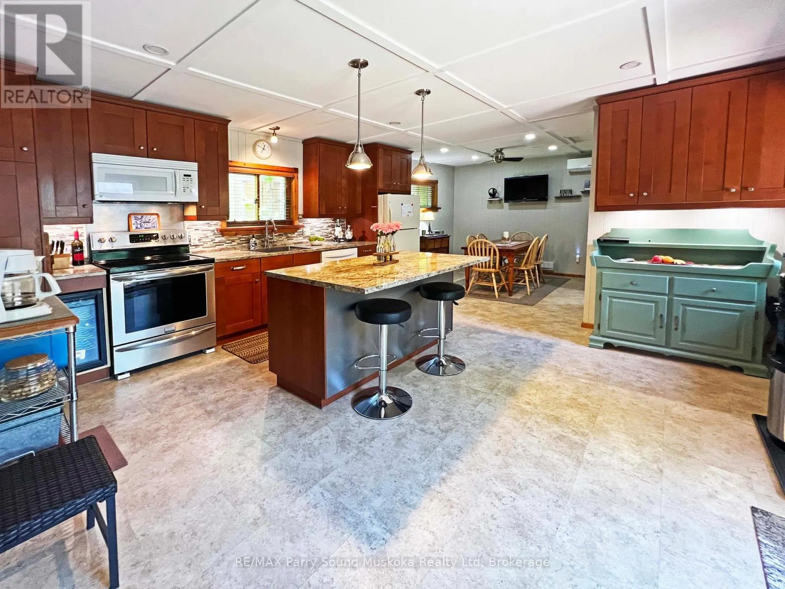 383 HORSESHOE LAKE WA