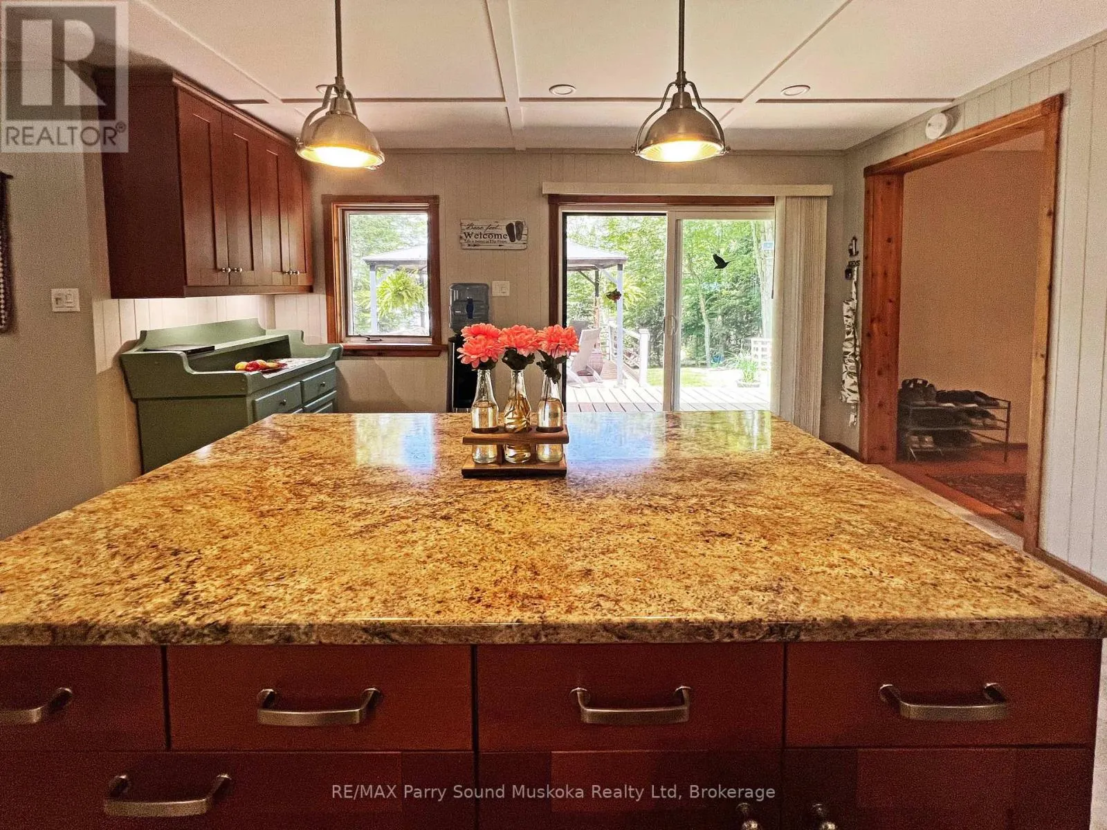 383 HORSESHOE LAKE WA