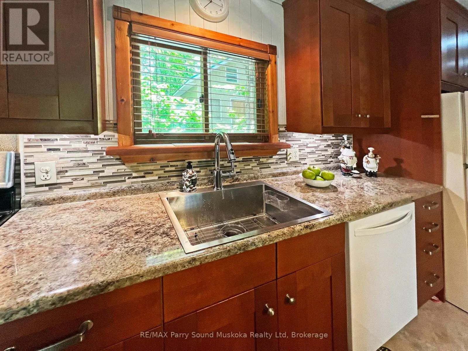 383 HORSESHOE LAKE WA