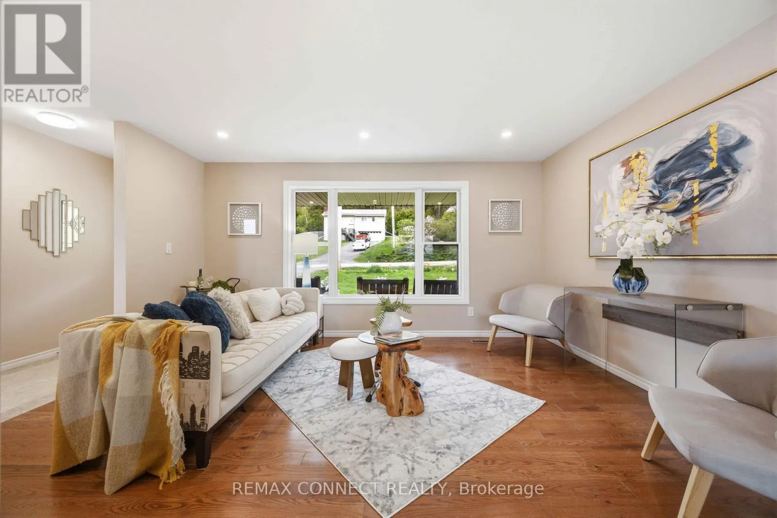 36 HELEN DRIVE