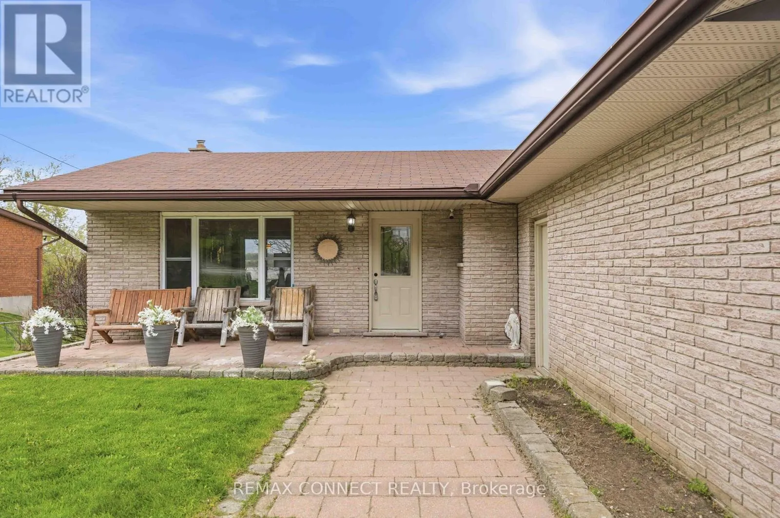 36 HELEN DRIVE