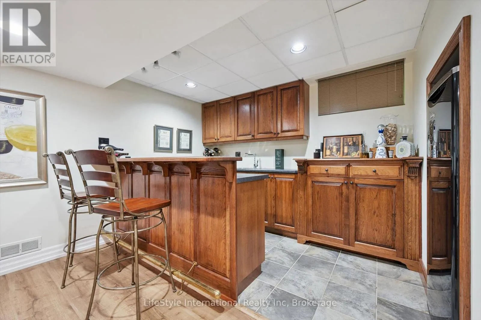 12 OCHS DRIVE