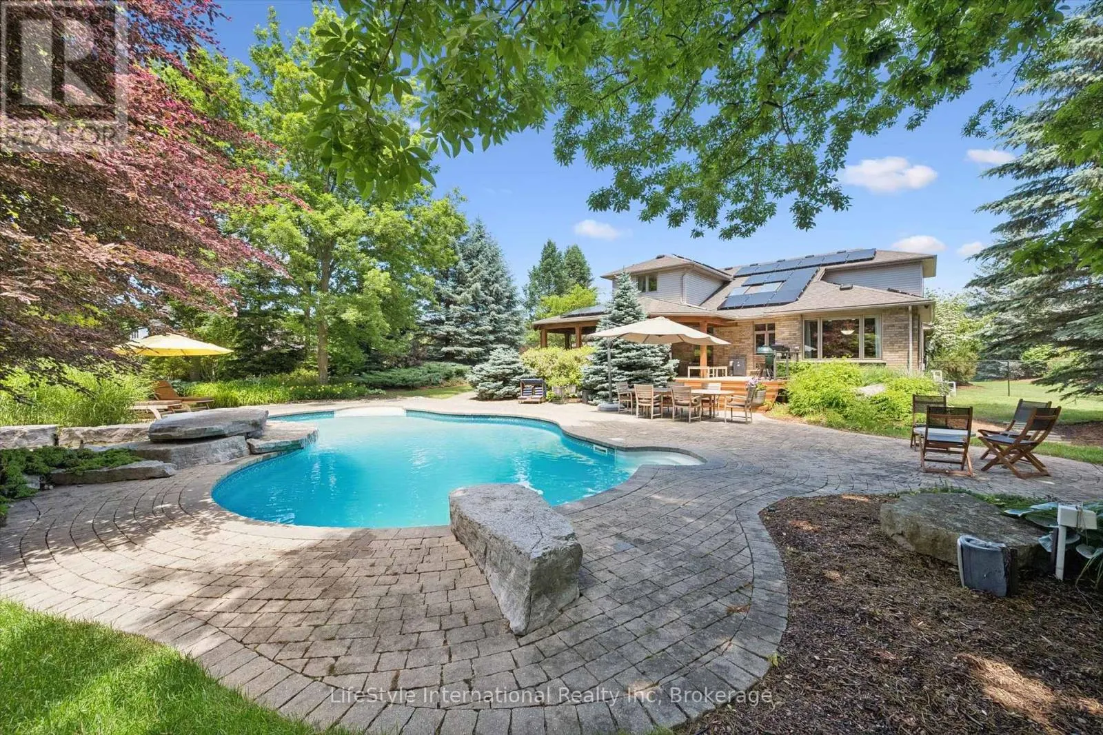 12 OCHS DRIVE