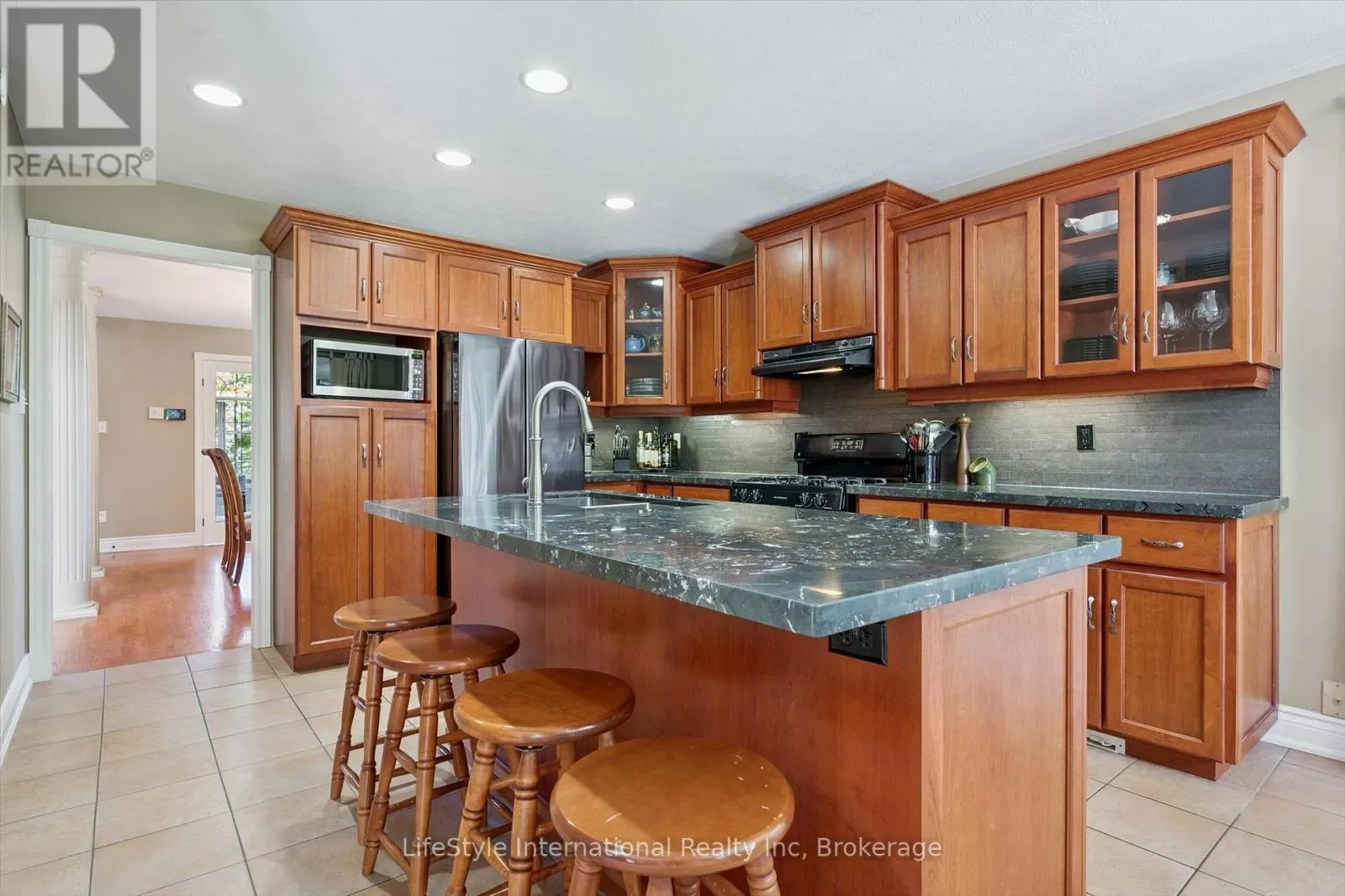 12 OCHS DRIVE