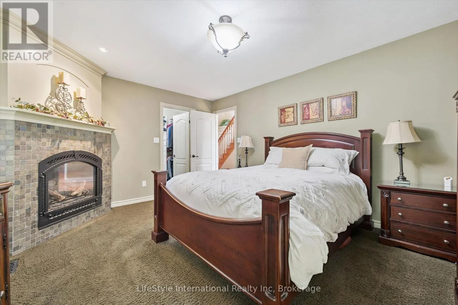 12 OCHS DRIVE