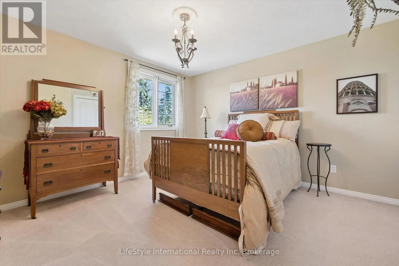 12 OCHS DRIVE