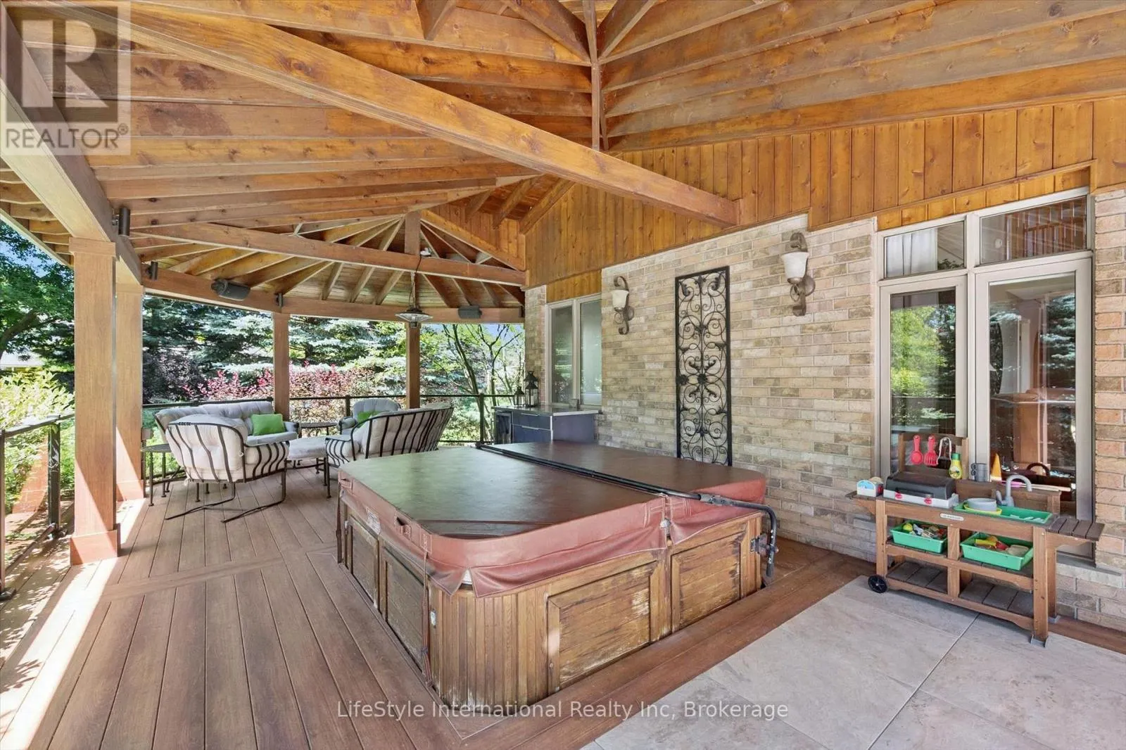 12 OCHS DRIVE