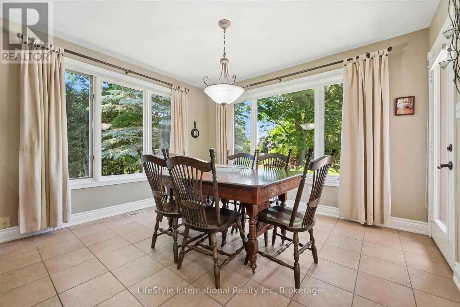 12 OCHS DRIVE