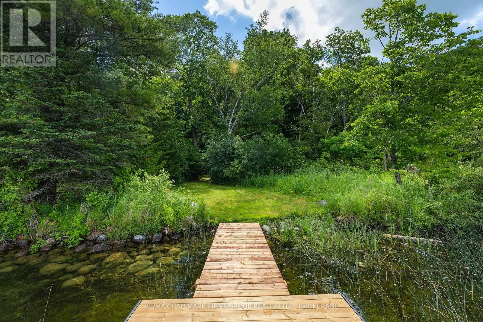 812 BUCK HOLLOW LANE