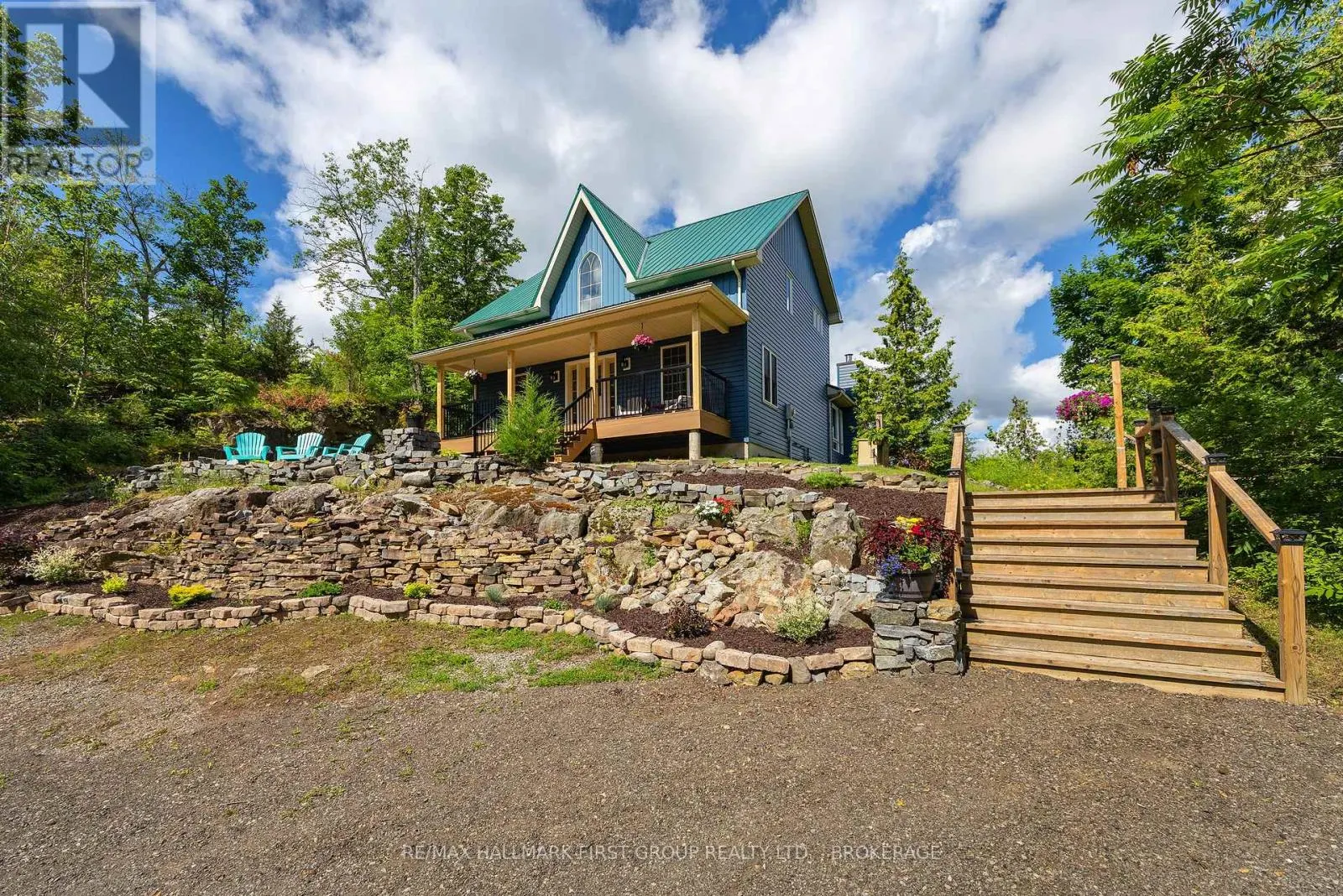 812 BUCK HOLLOW LANE
