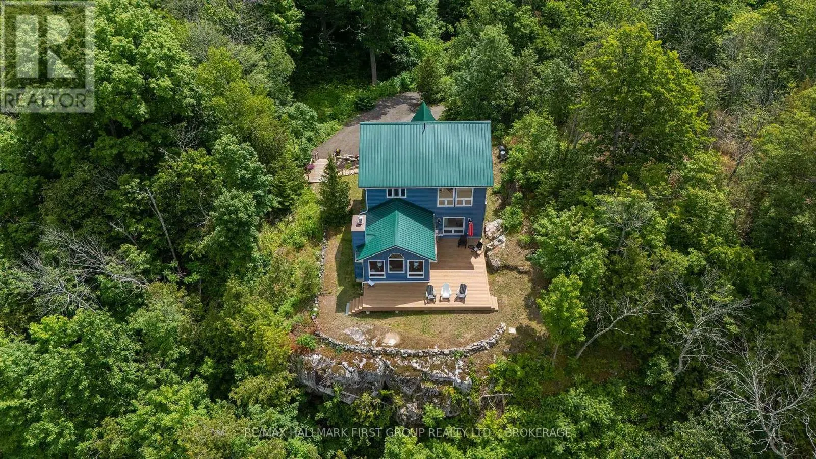 812 BUCK HOLLOW LANE