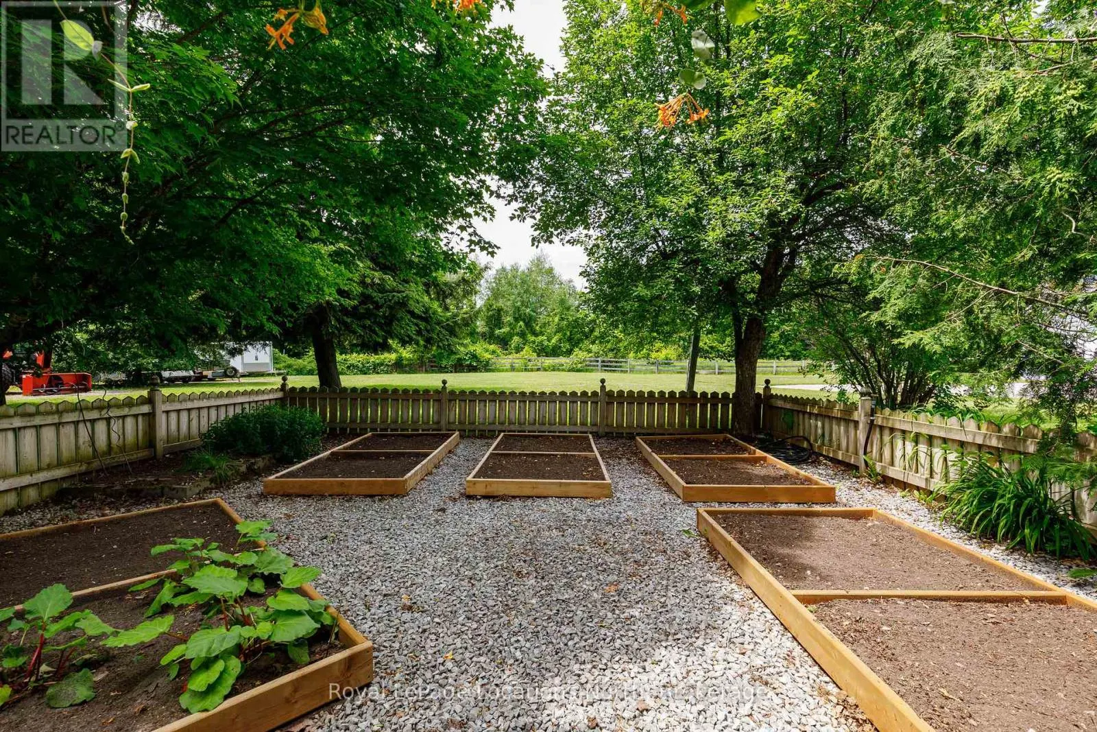 828530 MULMUR-NOTTAWASAGA TOWNLINE