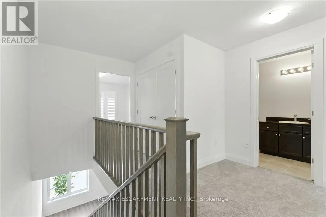 4 CLEAR VALLEY LANE