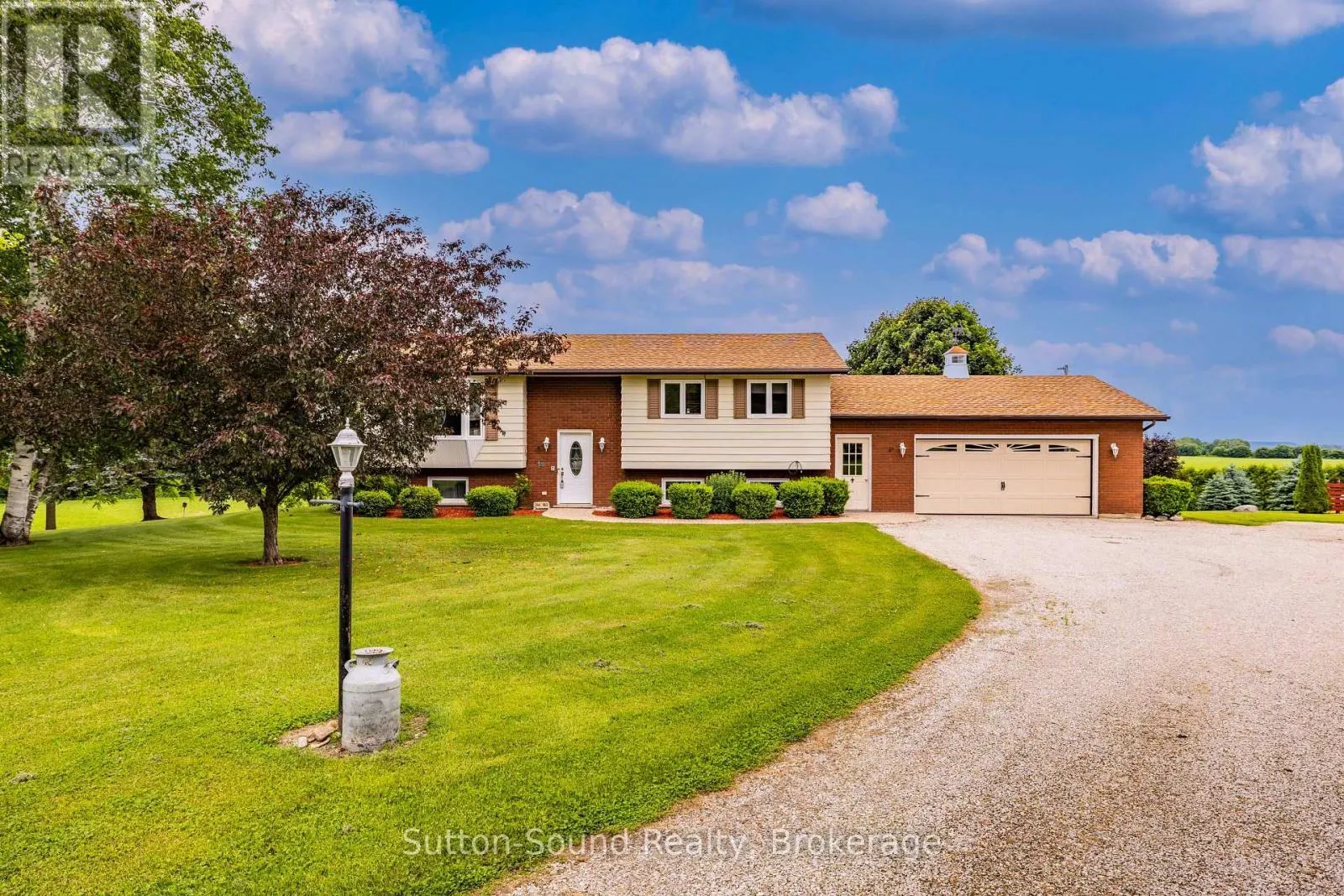 244363 22 SIDE ROAD