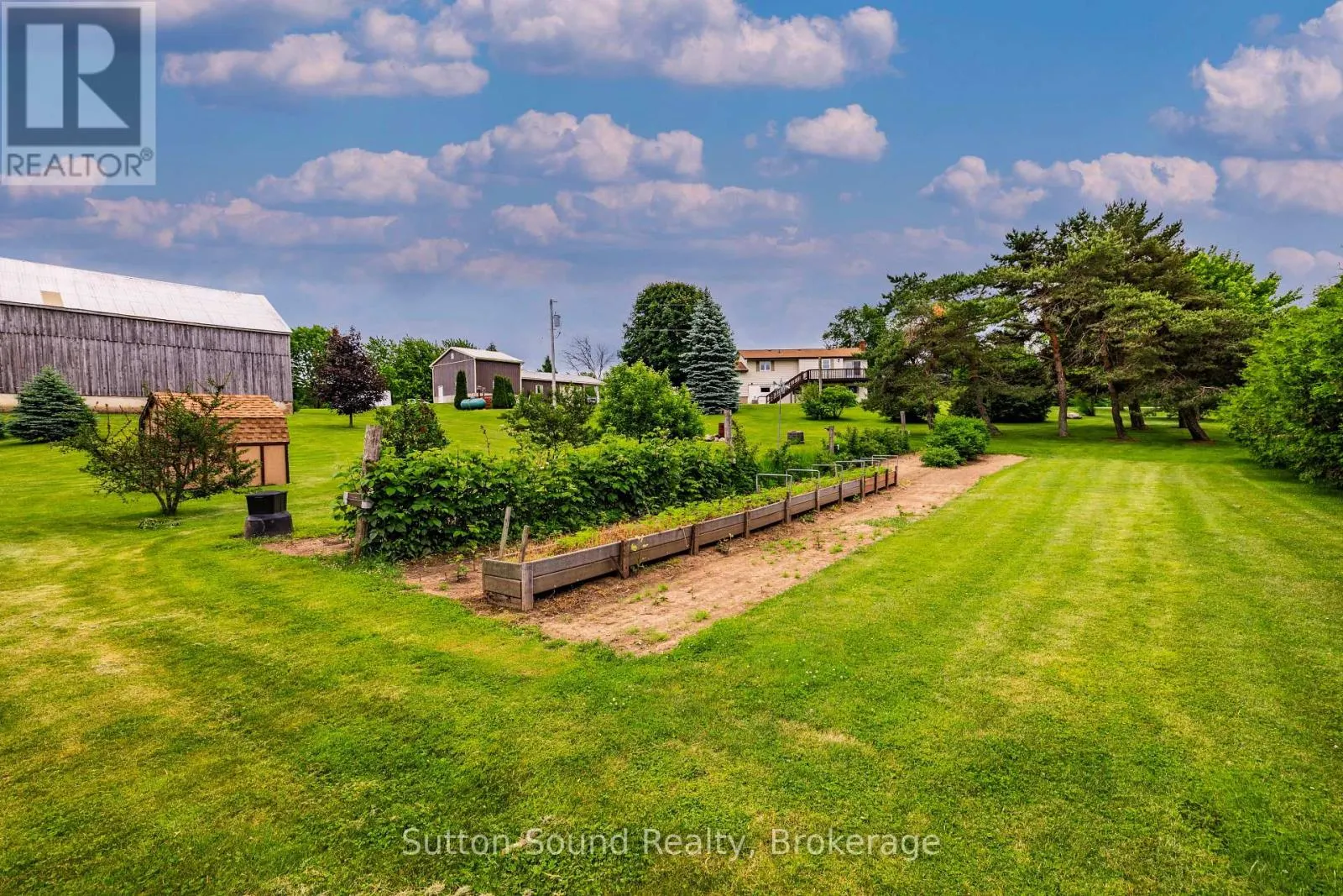 244363 22 SIDE ROAD