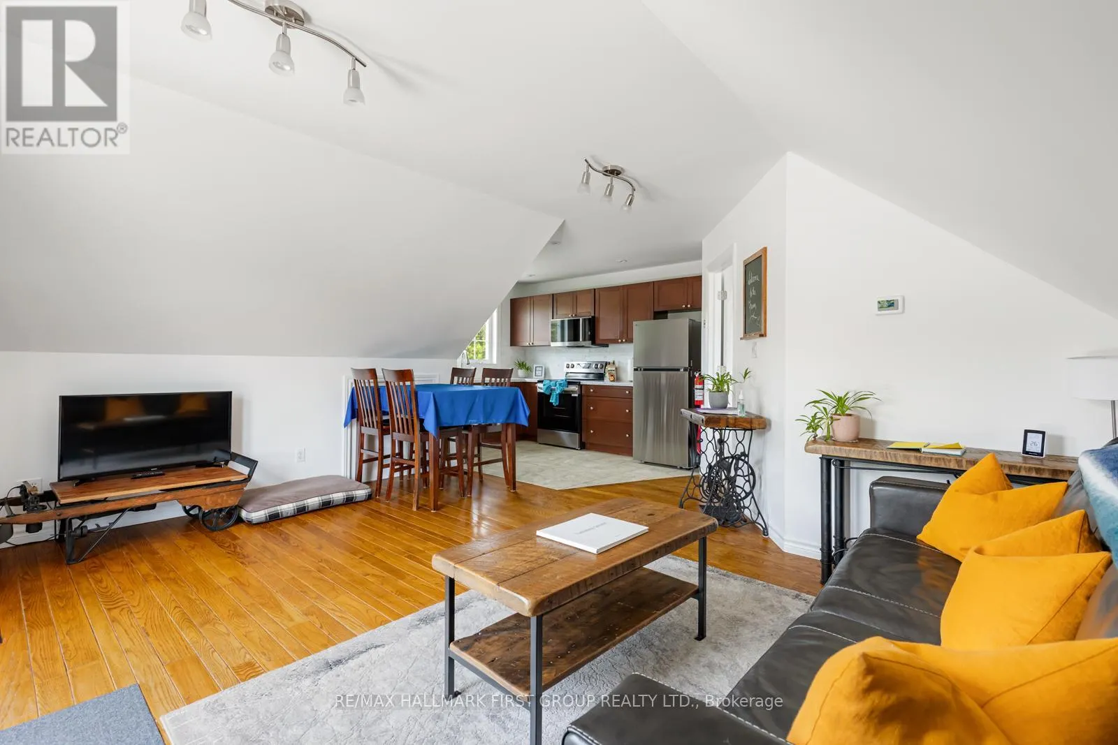 86 OAK HILL ROAD