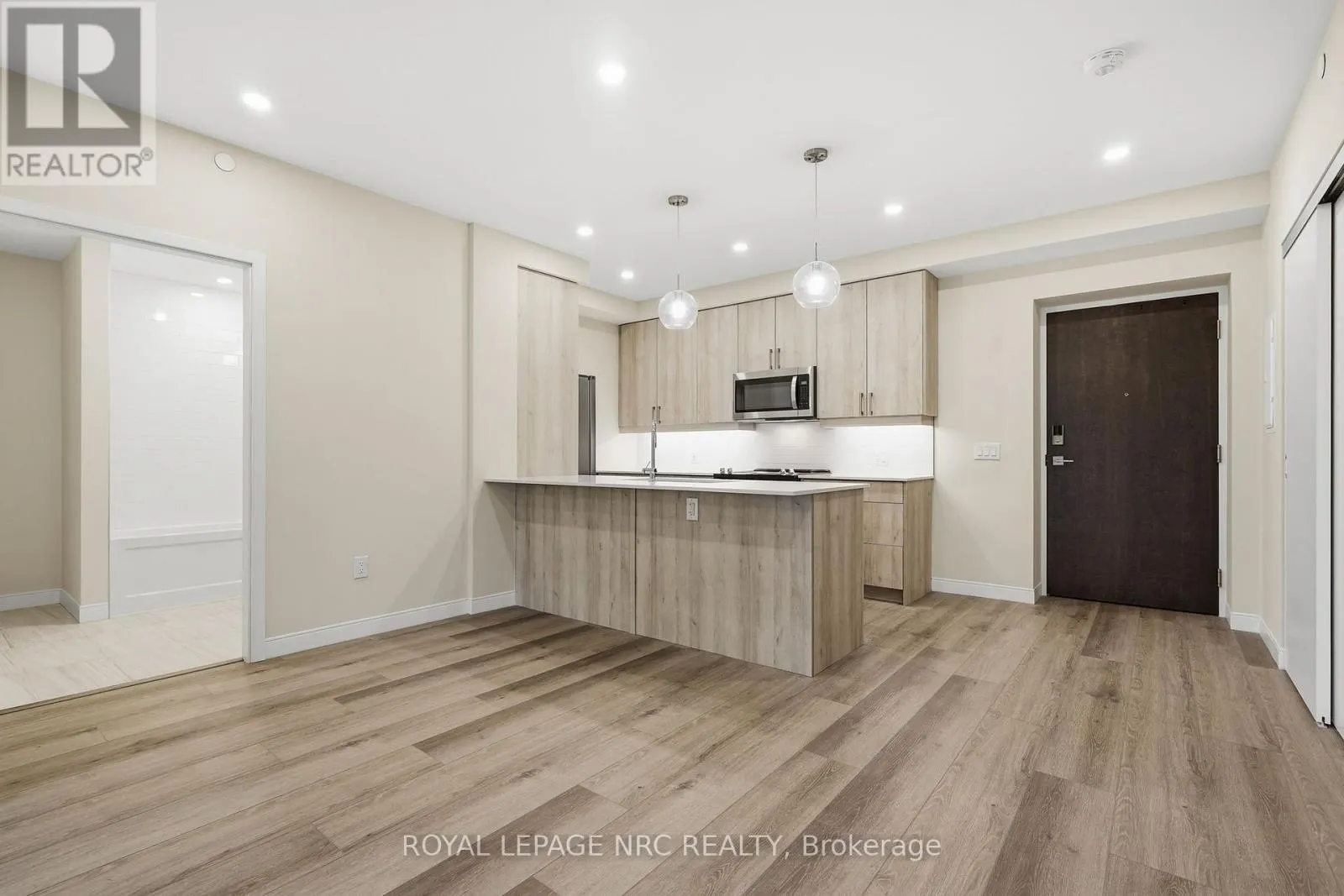 304 - 118 WEST STREET #304