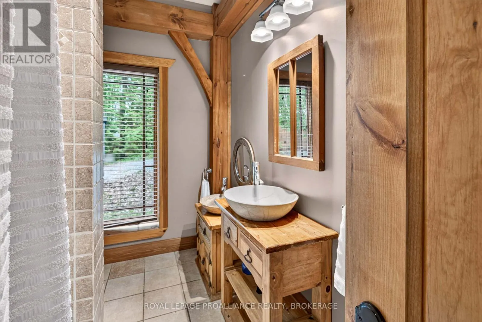 488 GULL CREEK LANE