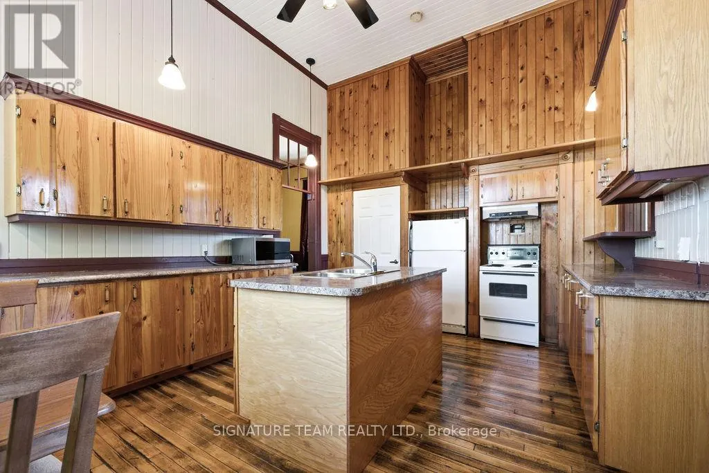 266 FOYMOUNT ROAD