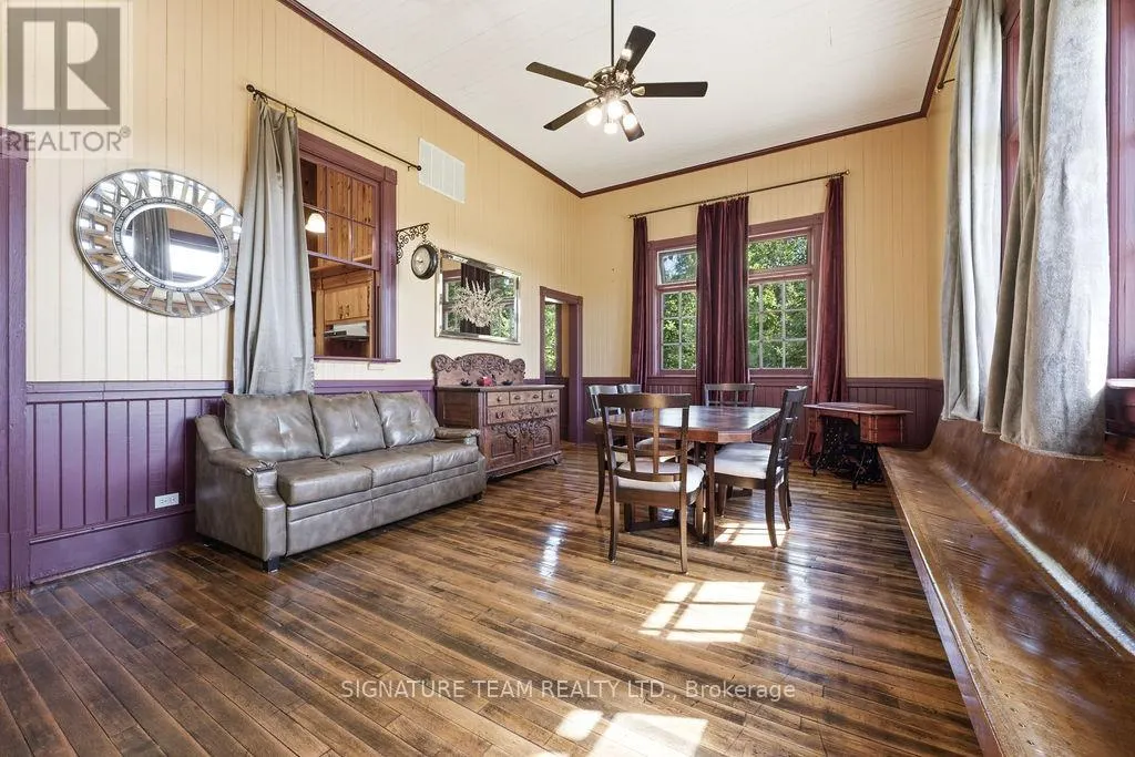 266 FOYMOUNT ROAD