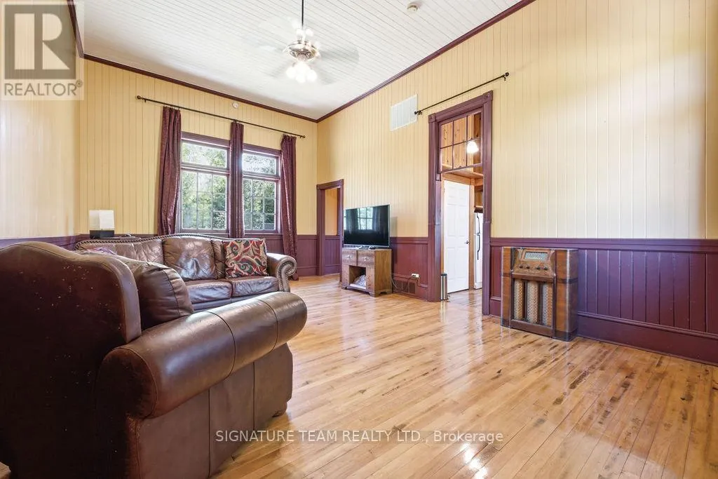 266 FOYMOUNT ROAD