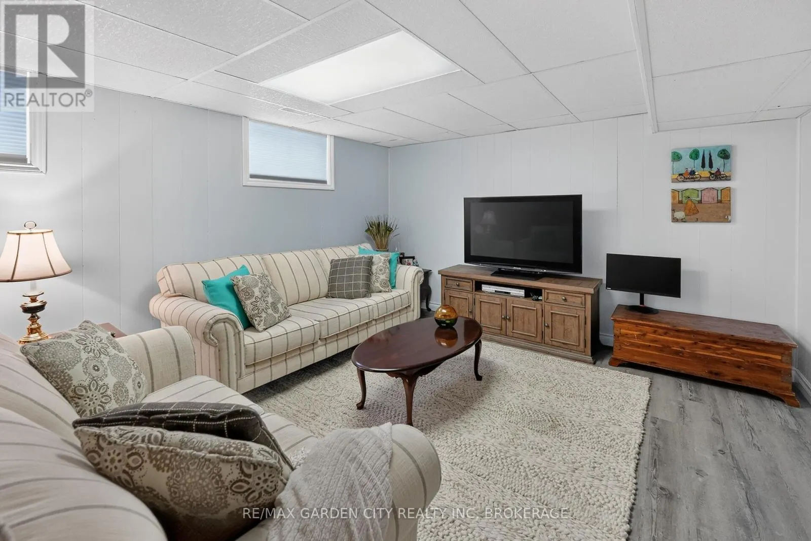 656 MEMORIAL DRIVE