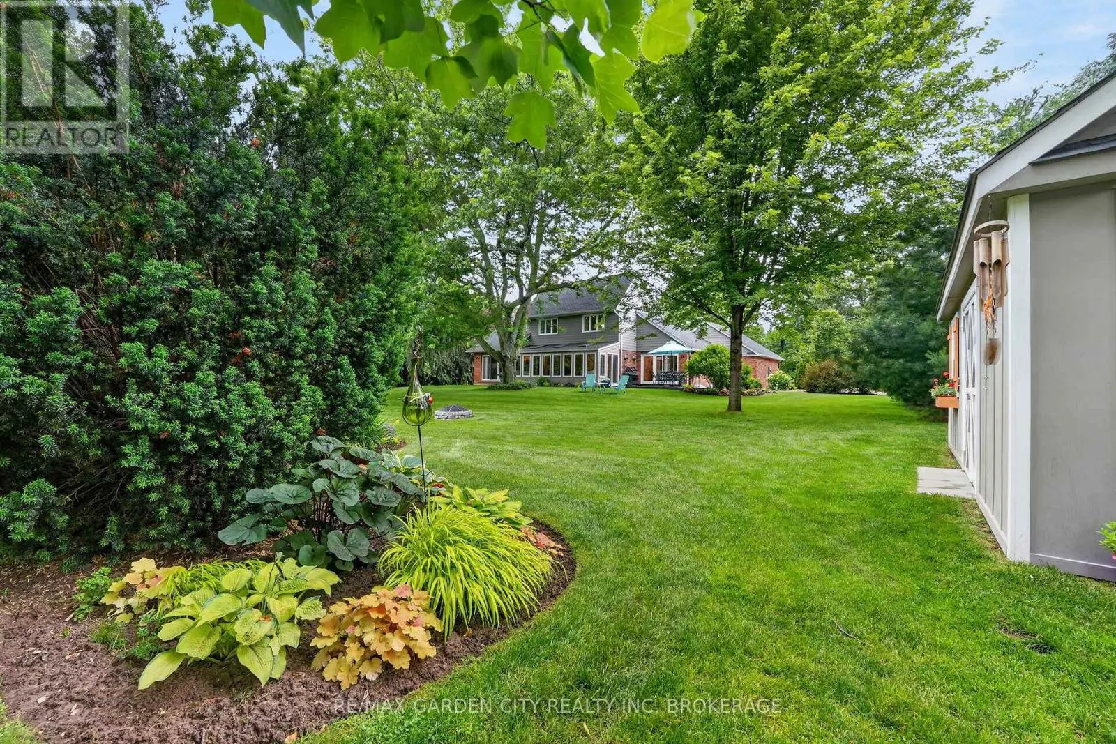 656 MEMORIAL DRIVE