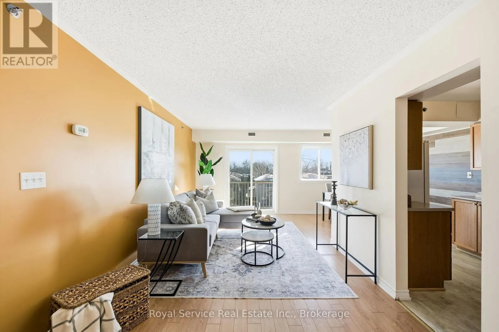 304 - 841 BATTELL STREET #304