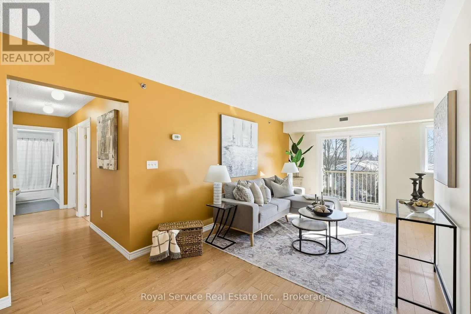 304 - 841 BATTELL STREET #304