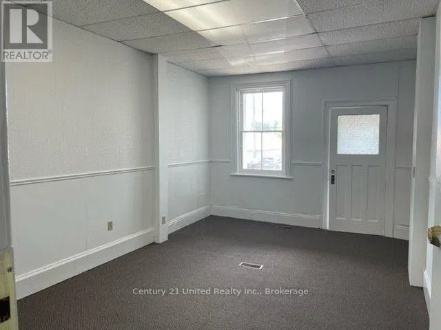 15 KING STREET E