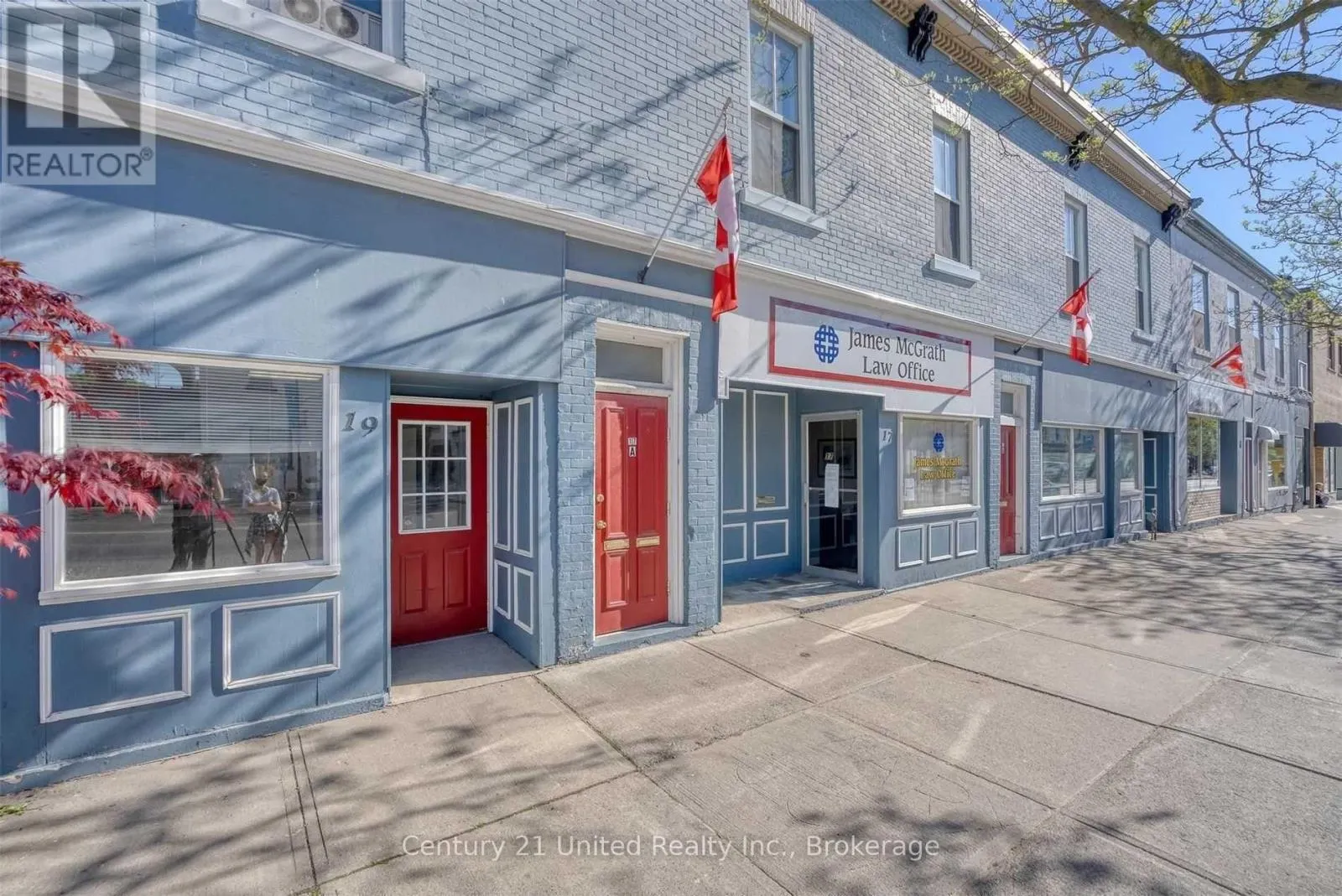 15 KING STREET E